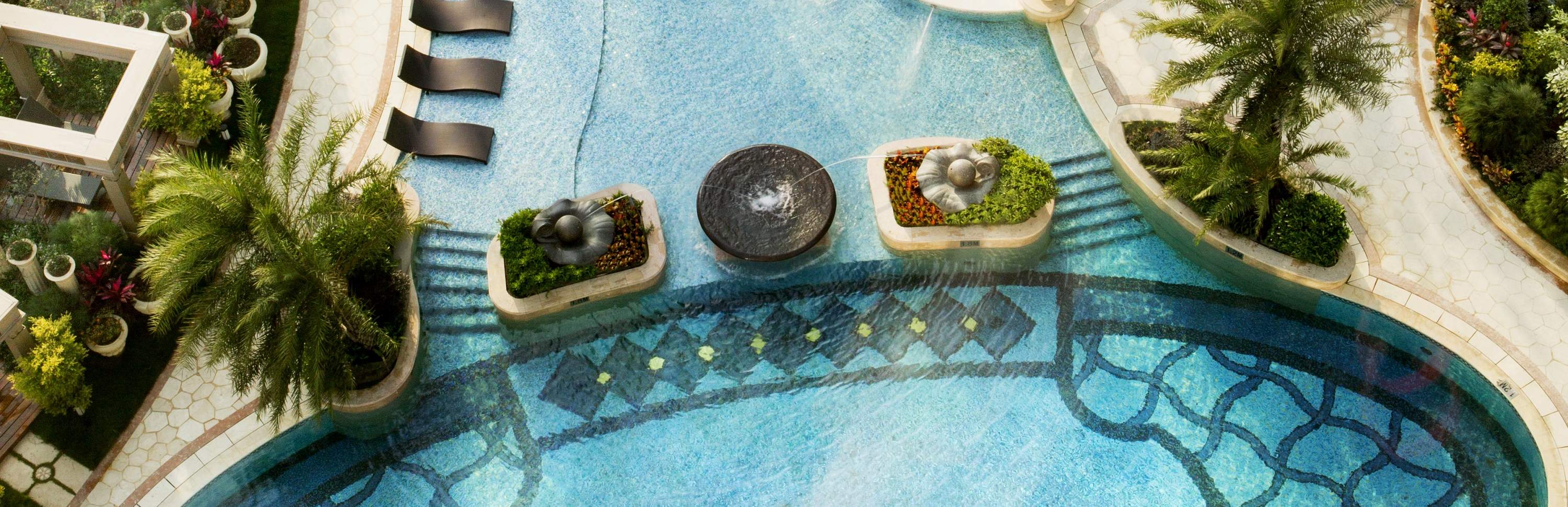 Kolam Renang室外游泳